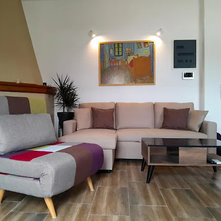 아파트 Preet House